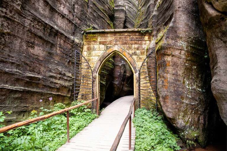 Read more about the article Adršpach – skalne miasto tylko godzinę od Kudowy-Zdroju